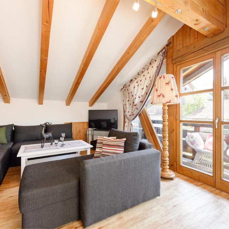 "Ferienwohnung Ess" - Annehmlichkeiten von 4-Sterne Familien-und Wellnesshotel Viktoria können mitbenutzt werden - Apartment mit Blick auf die Berge - 2