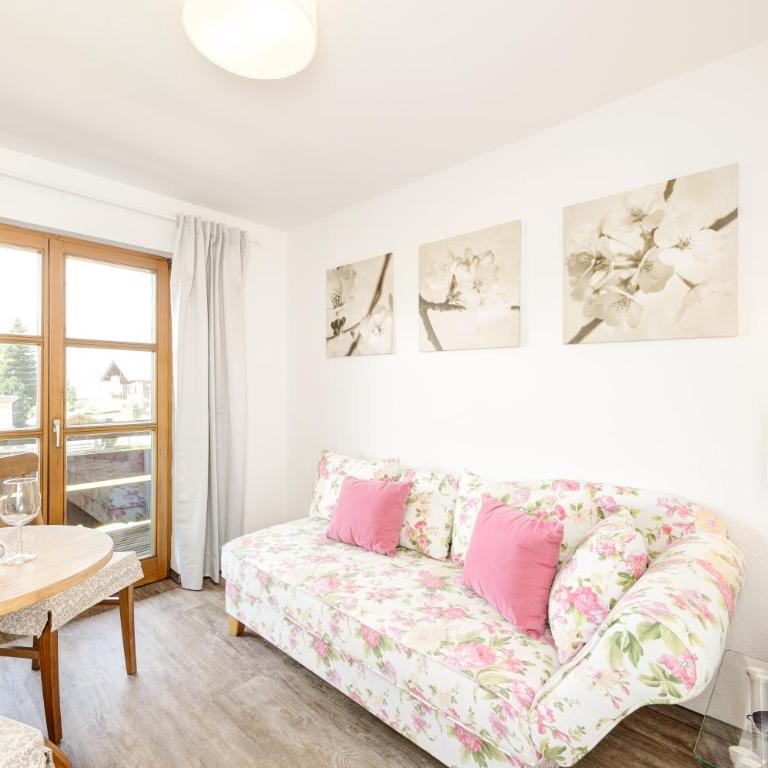 "Ferienwohnung Ess" - Annehmlichkeiten von 4-Sterne Familien-und Wellnesshotel Viktoria können mitbenutzt werden - Apartment mit 1 Schlafzimmer - 4