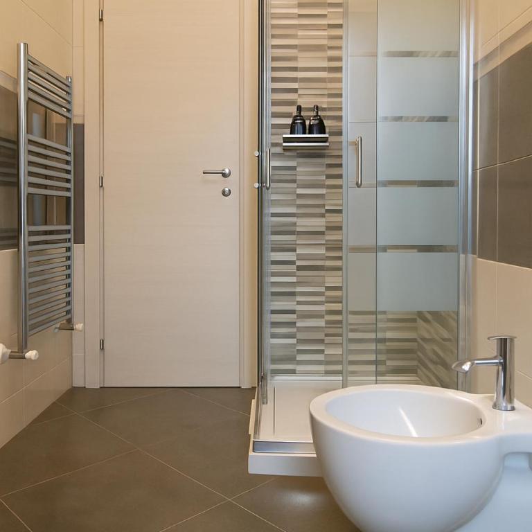 URBAN CHIC - Private rooms Lingotto-Mirafiori - Camera Matrimoniale con Bagno Privato - 7