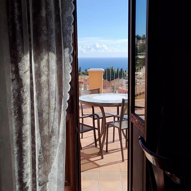 Vilagos Apartments & Loft Taormina - Loft - 11