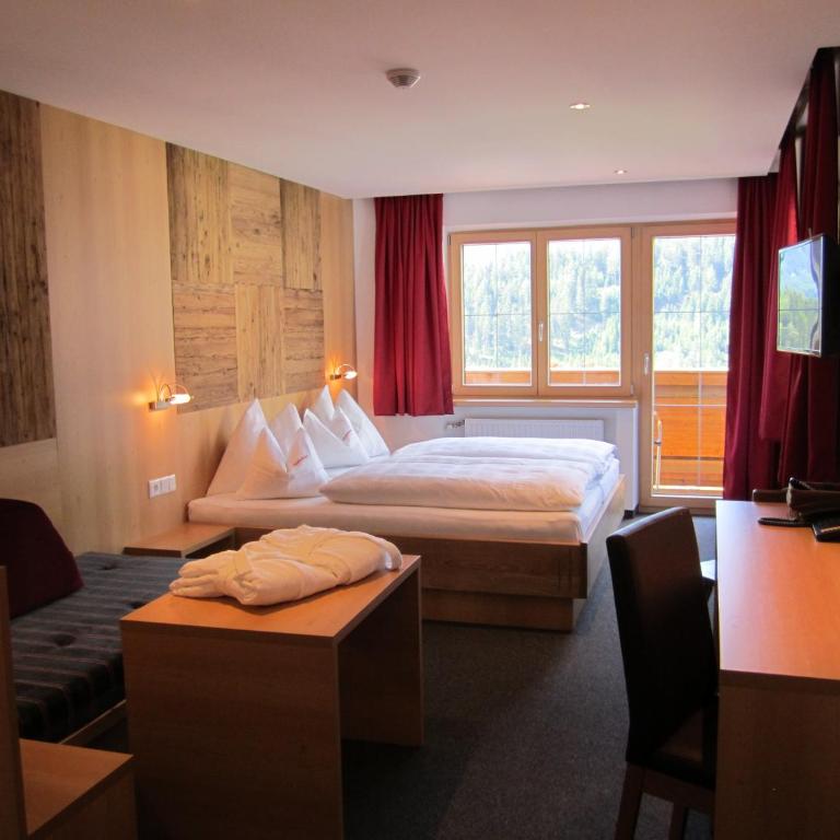 Elisabeth Serfaus inkl der SUPER SOMMER CARD im SOMMER 2026 - Deluxe Dreibettzimmer - 3