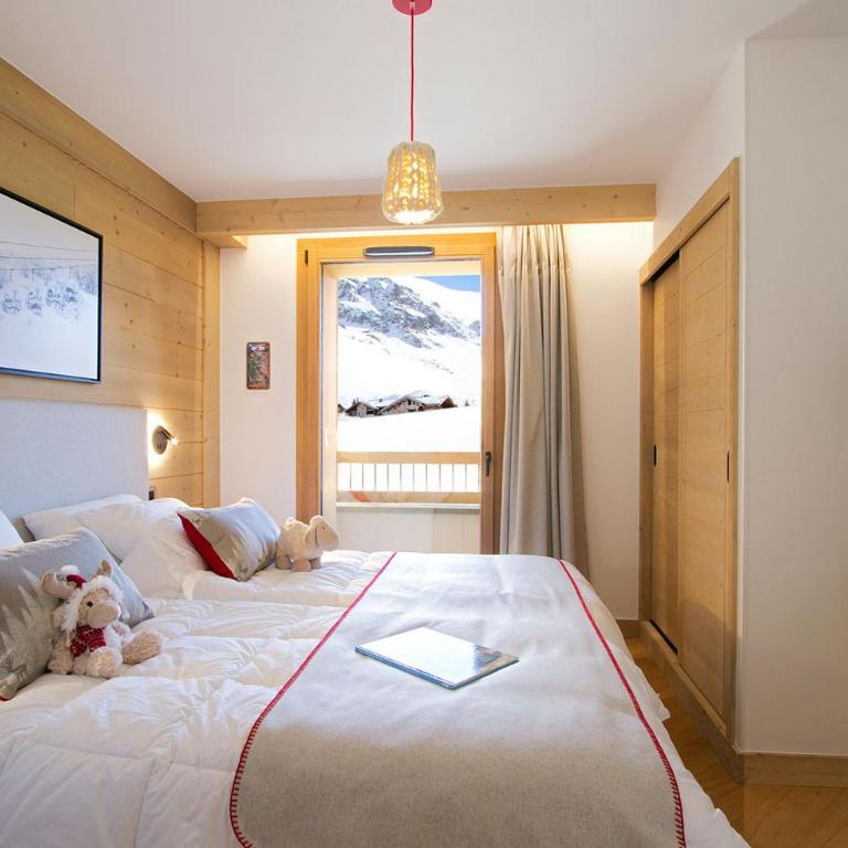 Résidence Phoenix A by Leavetown Vacations - Three-Bedroom Apartment with Balcony - 4