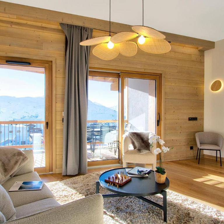 Résidence Phoenix A by Leavetown Vacations - Two-Bedroom Apartment with Balcony - 1