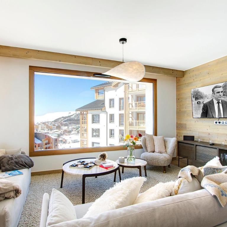 Résidence Phoenix A by Leavetown Vacations - Three-Bedroom Apartment with Balcony - 9