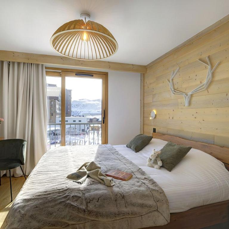 Résidence Phoenix A by Leavetown Vacations - Three-Bedroom Apartment with Balcony - 4
