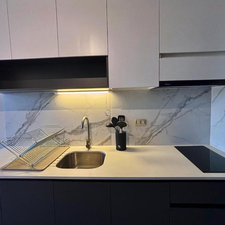 Cómoda habitación con vista privilegiada, Estacionamiento - Apartamento de 1 dormitorio - 10