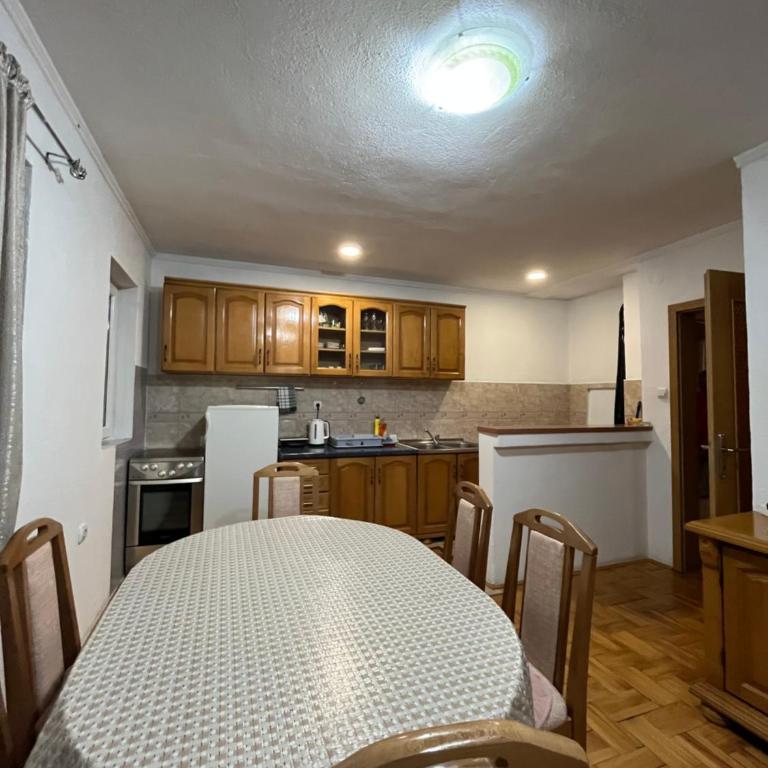 Guest House Nena - Four-Bedroom House - 20