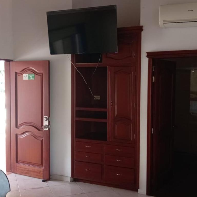 Hotel Villa De Los Angeles - Suite with Garden View - 2