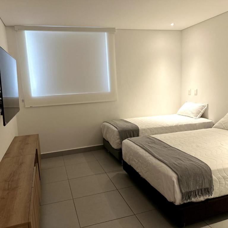 Moderno Apartamento en Ambar Roca - Rodadero - Two-Bedroom Apartment - 5