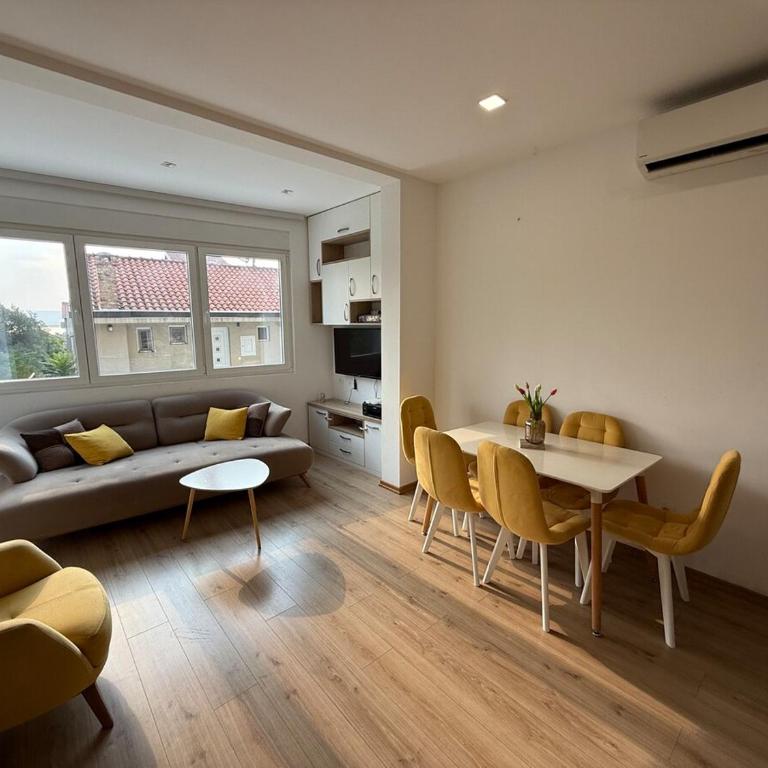 Spacious 2 bedroom Apartment near Marina by Solea Homes - Two-Bedroom Apartment - 12