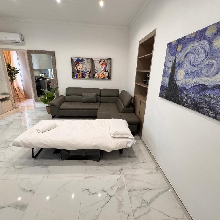 Bright, Central & Stylish 3 Min Walk to the Sea - Appartement Deluxe - 14