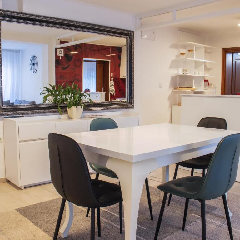 The Sarajevo Quarter - Peaceful Garden Stay in the Old City - One-Bedroom Apartment - 16