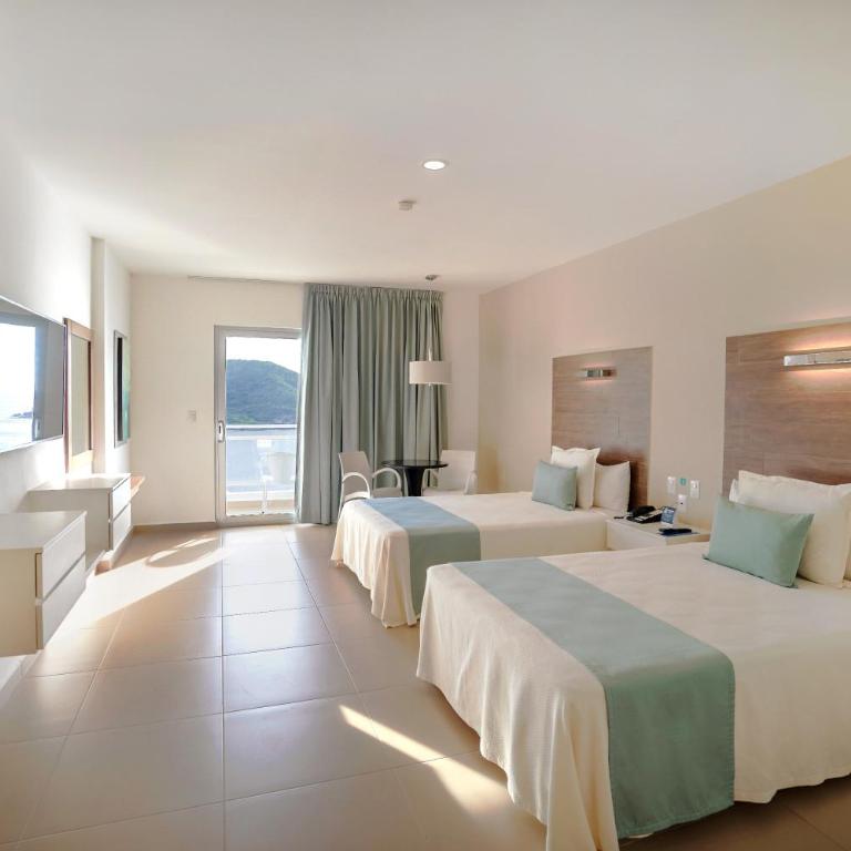 Pacific Palace Beach Tower Hotel - Studio with City View - 11