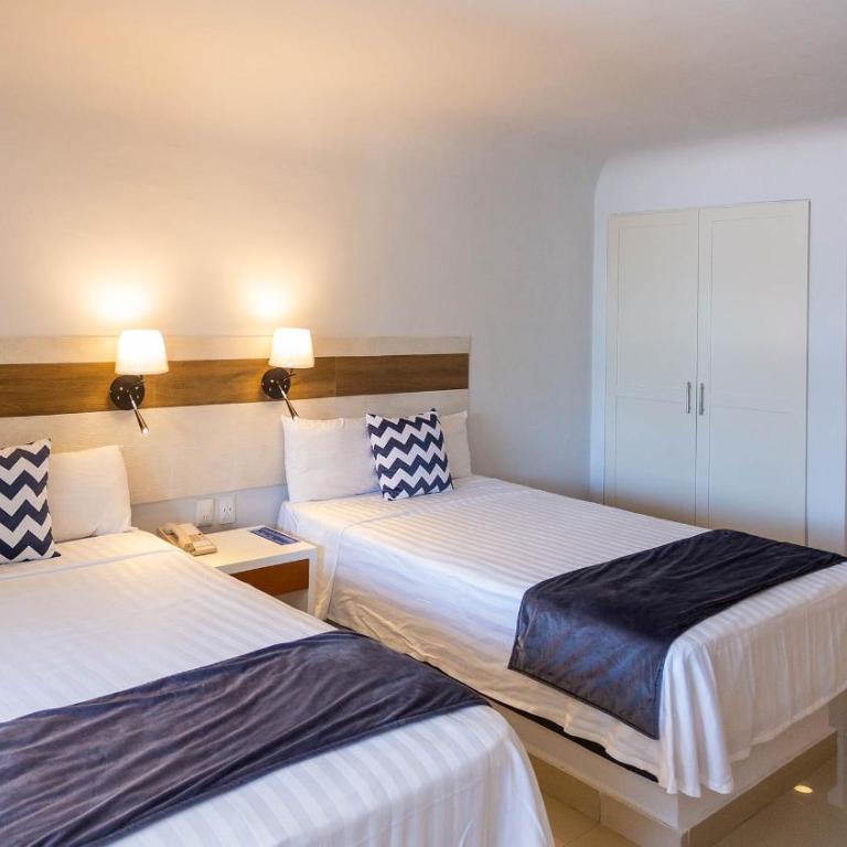 Luna Palace - Junior Suite with Ocean Partial View - 8