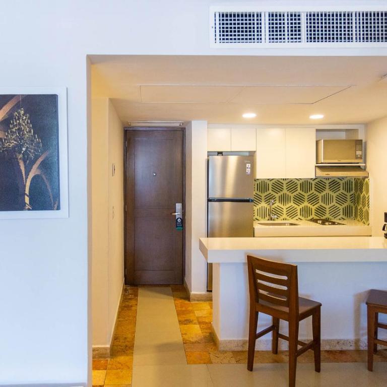 Luna Palace - Studio with Ocean View - 6
