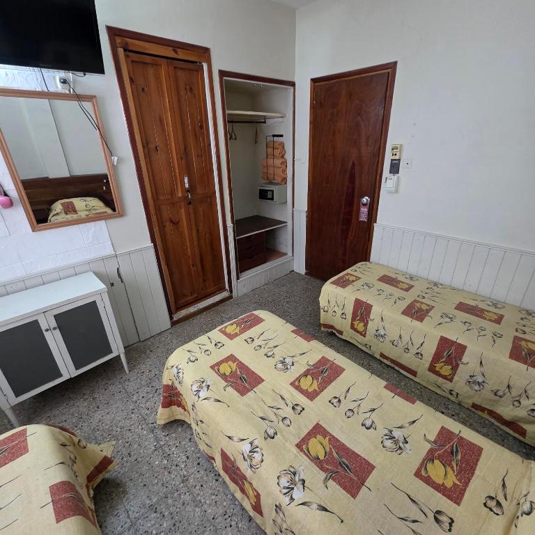Hotel Sur - Habitación Triple Económica - 3