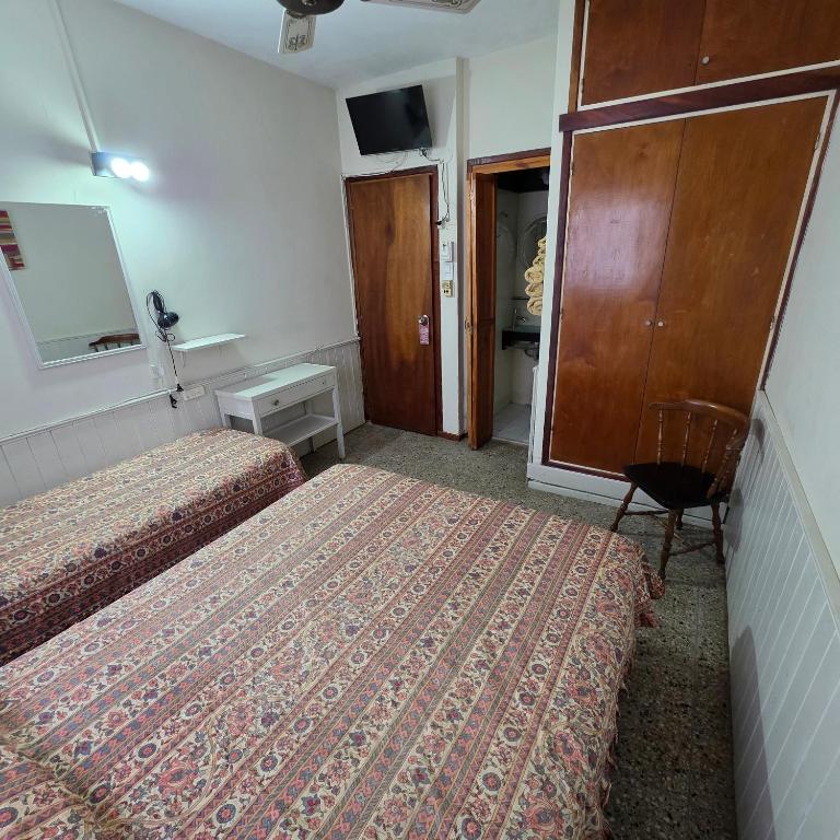 Hotel Sur - Habitación Triple Económica - 3