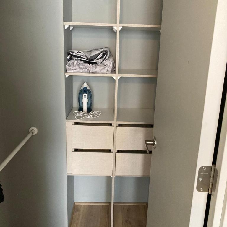 CalGar House - Two-Bedroom Apartment - 5