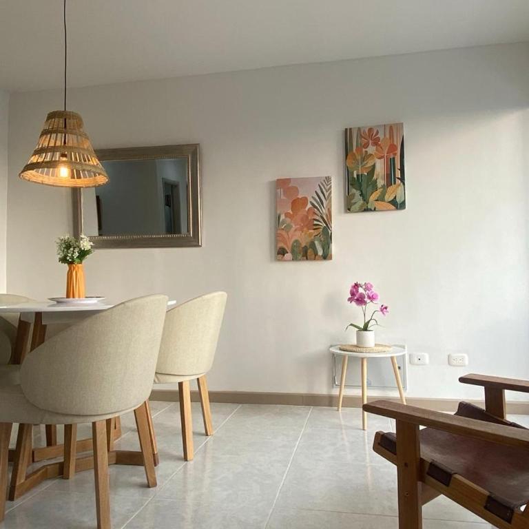 Cartagena Chic Full Apto - Three-Bedroom Apartment - 11
