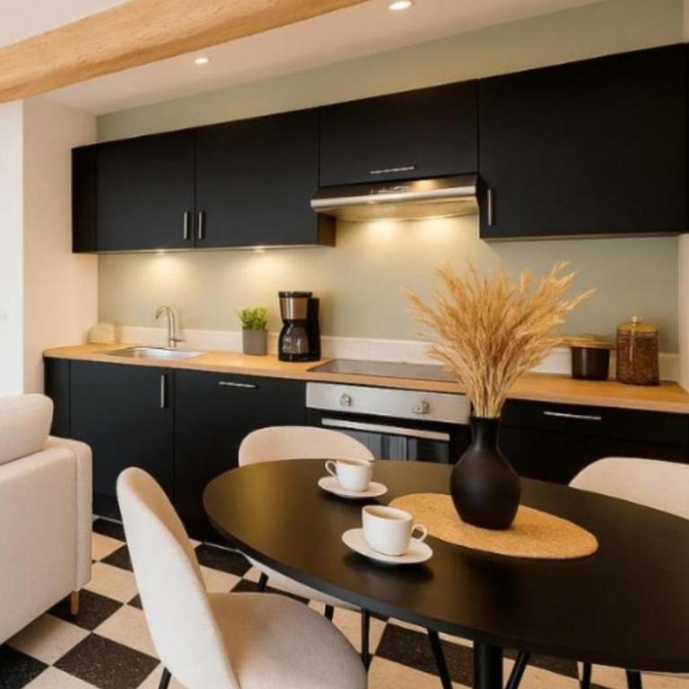 Luxe et charme authentique 4 couchages élégant au coeur du vieux Nice - Appartement 1 Chambre - 3
