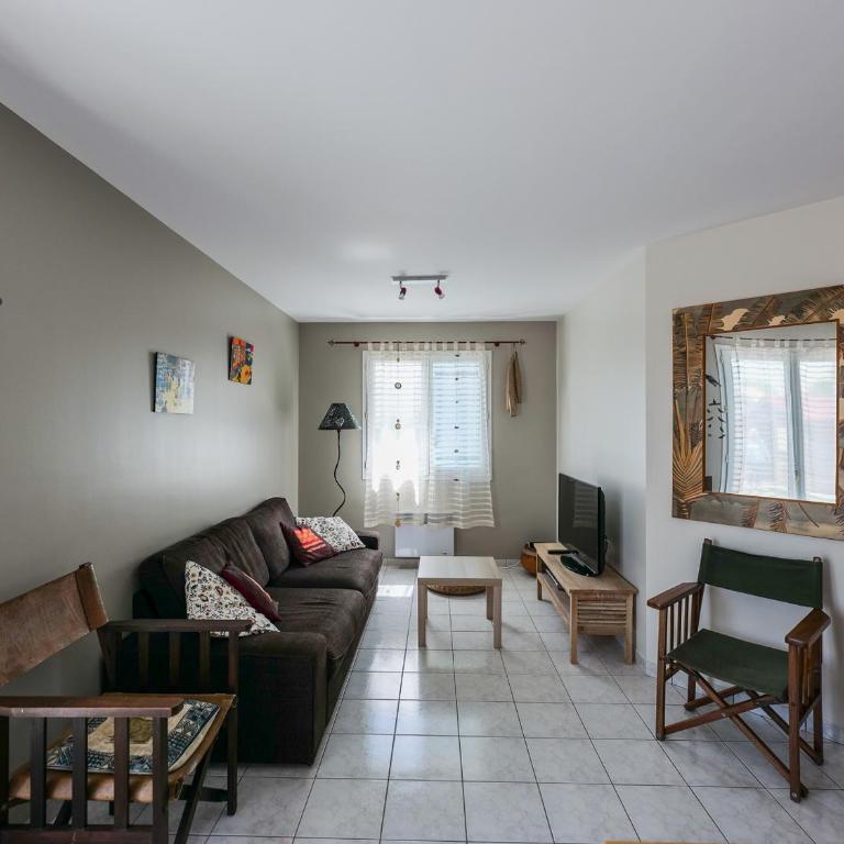 Maison calme proche plage avec jardin et terrasse - FR-1-197-500 - Maison de Vacances (8 Adultes) - 6