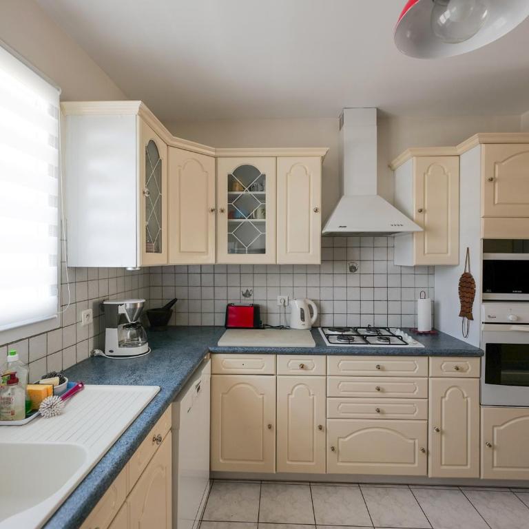 Maison calme proche plage avec jardin et terrasse - FR-1-197-500 - Maison de Vacances (8 Adultes) - 7