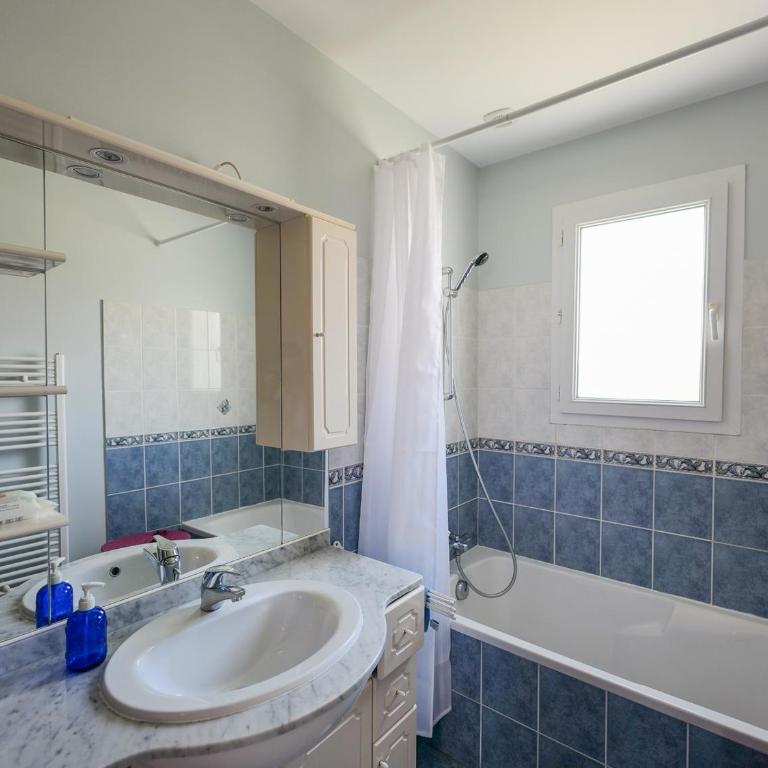 Maison calme proche plage avec jardin et terrasse - FR-1-197-500 - Maison de Vacances (8 Adultes) - 15