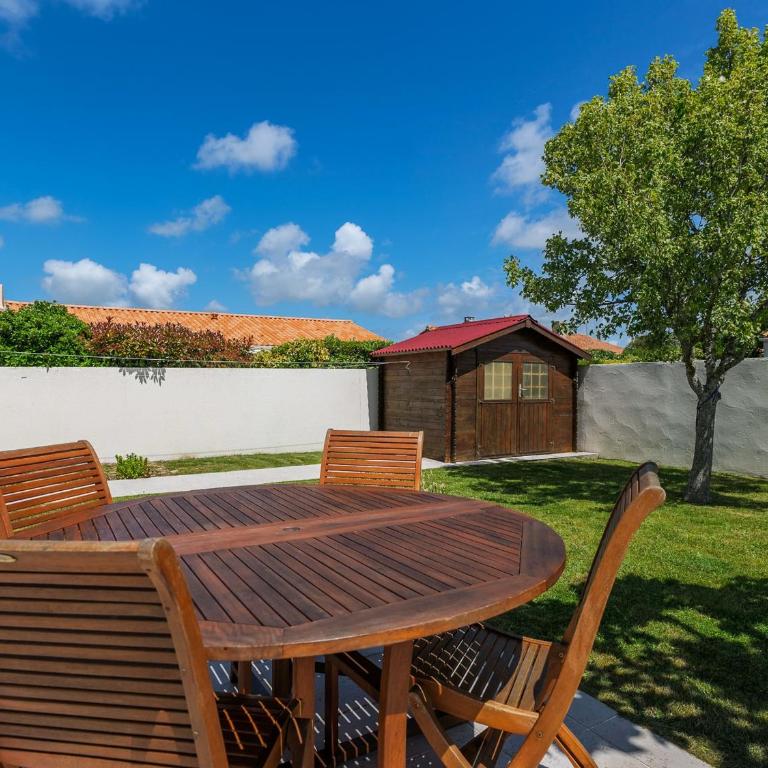 Maison calme proche plage avec jardin et terrasse - FR-1-197-500 - Maison de Vacances (8 Adultes) - 17