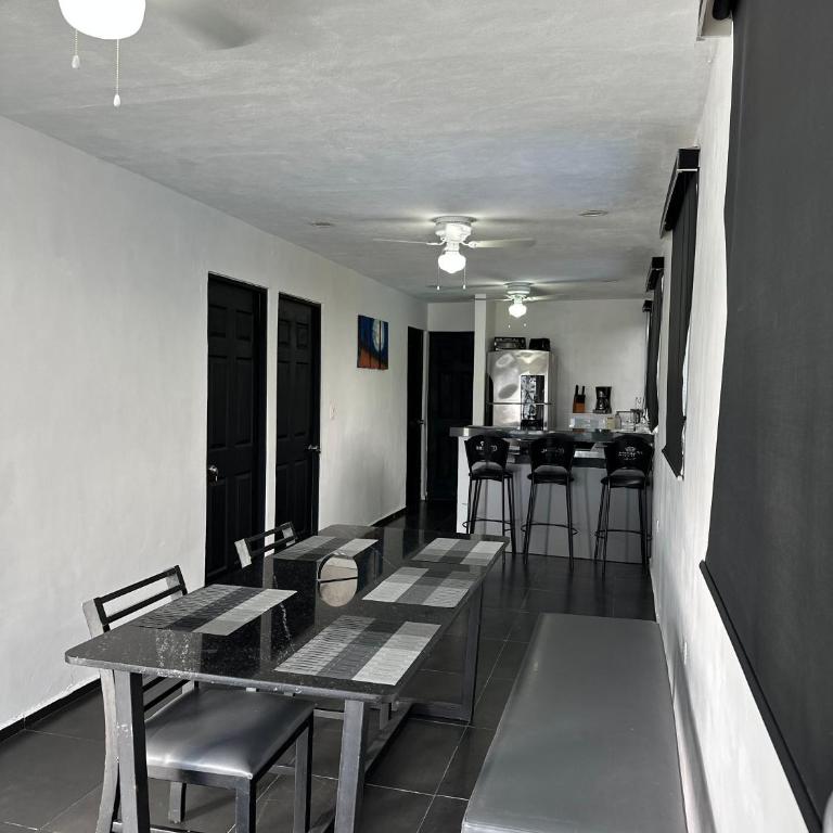 Casa Sol y Luna - Three-Bedroom Apartment - 8