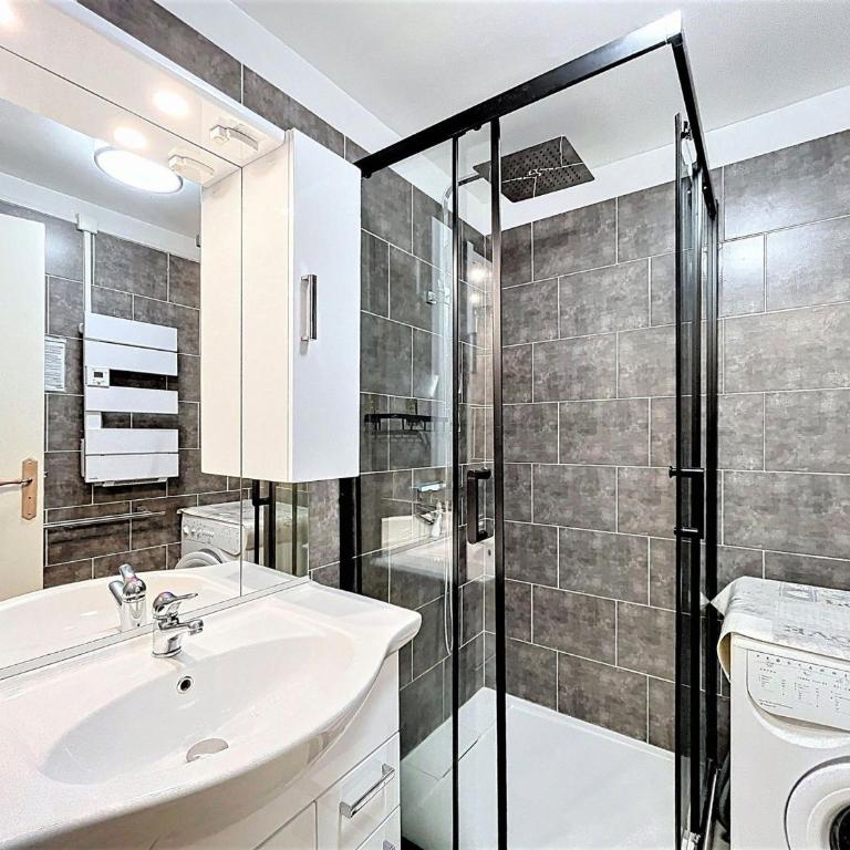 Studio cabine rénové, skis aux pieds, balcon sud, animaux admis - Studio - 11