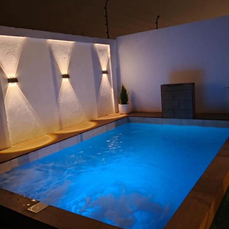 Casa en Manta con piscina privada - One-Bedroom House - 1