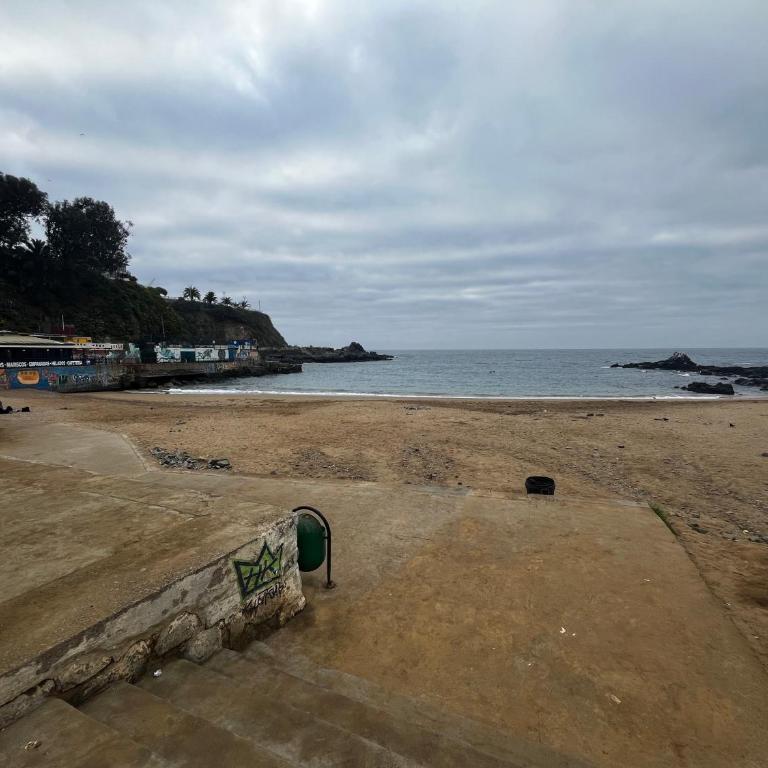 Departamento en Valparaíso, Playa Las Torpederas - Two-Bedroom Apartment with Balcony - 22
