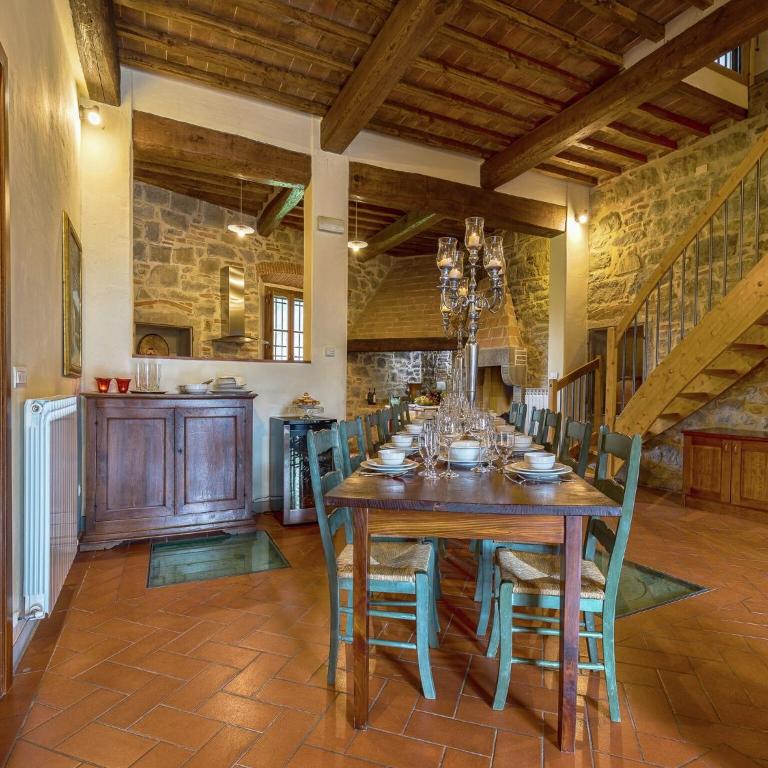 Spacious Cortona Villa - Villa con 8 Camere da Letto - 8