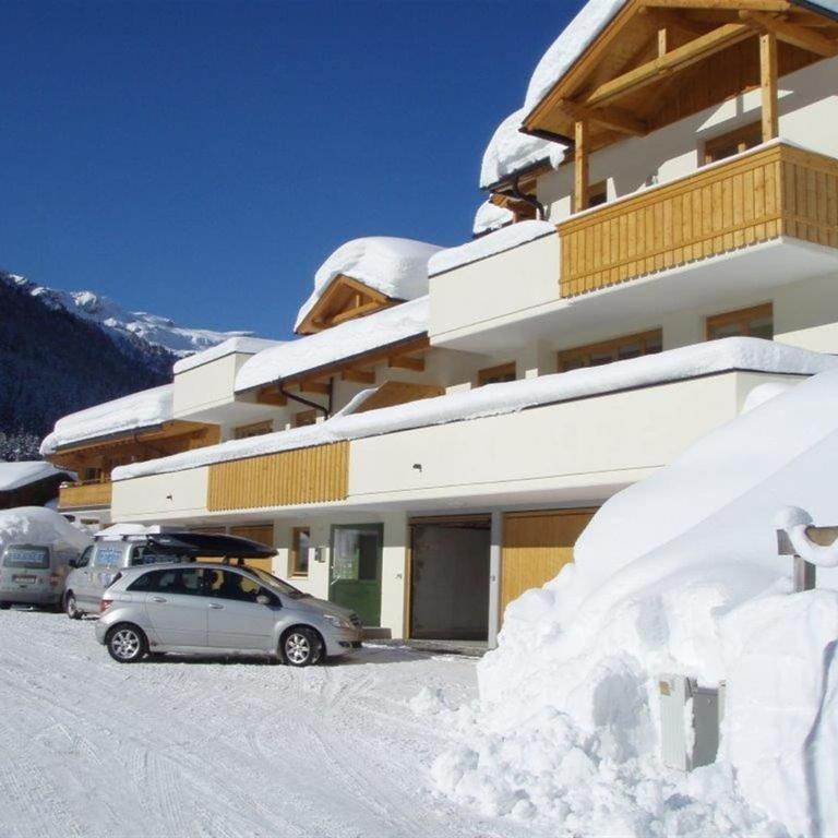 Chalet in Saalbach near Ski Lift - Two-Bedroom Chalet - 27