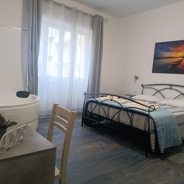 Porto Sicuro Hospitality - Camera King con Balcone e Vasca da Bagno con Idromassaggio - 5