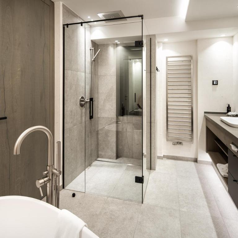 Brugger's Genießerhotel Lanersbacherhof - Suite mit 2 Schlafzimmern - 4