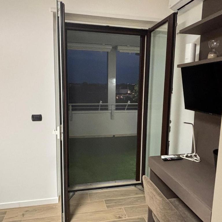 B&B Bari Apartment by Margi - Appartamento Deluxe con 1 Camera da Letto e Vista Giardino - 8