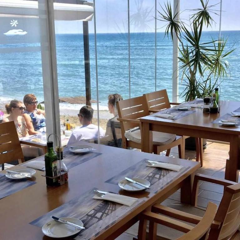 Beachfront Apartment In Mijas Costa 2-1A - Apartamento de 3 dormitorios - 51
