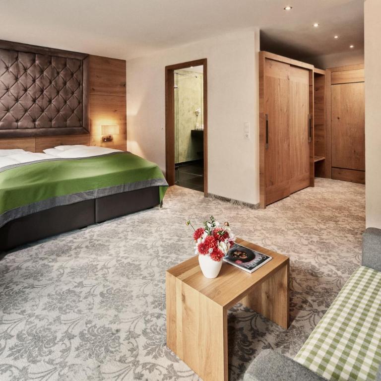 Brugger's Genießerhotel Lanersbacherhof - Standard Doppel-/Zweibettzimmer mit Balkon - 1