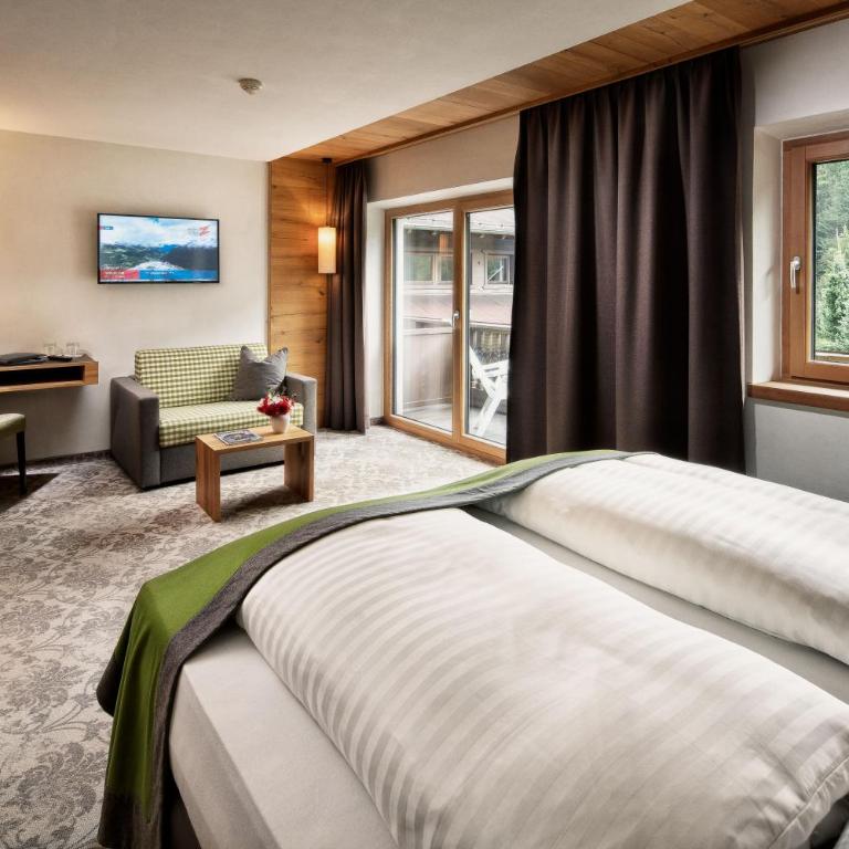 Brugger's Genießerhotel Lanersbacherhof - Standard Doppel-/Zweibettzimmer mit Balkon - 4