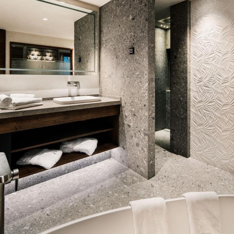 Brugger's Genießerhotel Lanersbacherhof - Deluxe Studio mit Kingsize-Bett - 4