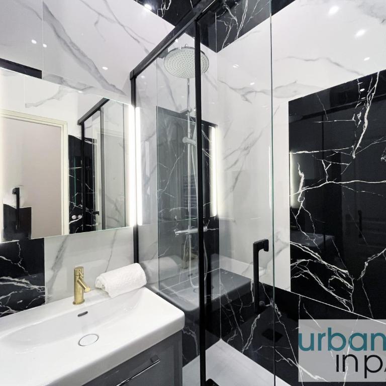 Urban Flat 188 - Sublime 4 Bedroom Apartment in Paris - Appartement - 17