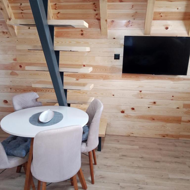Masha - Two-Bedroom Chalet - 4