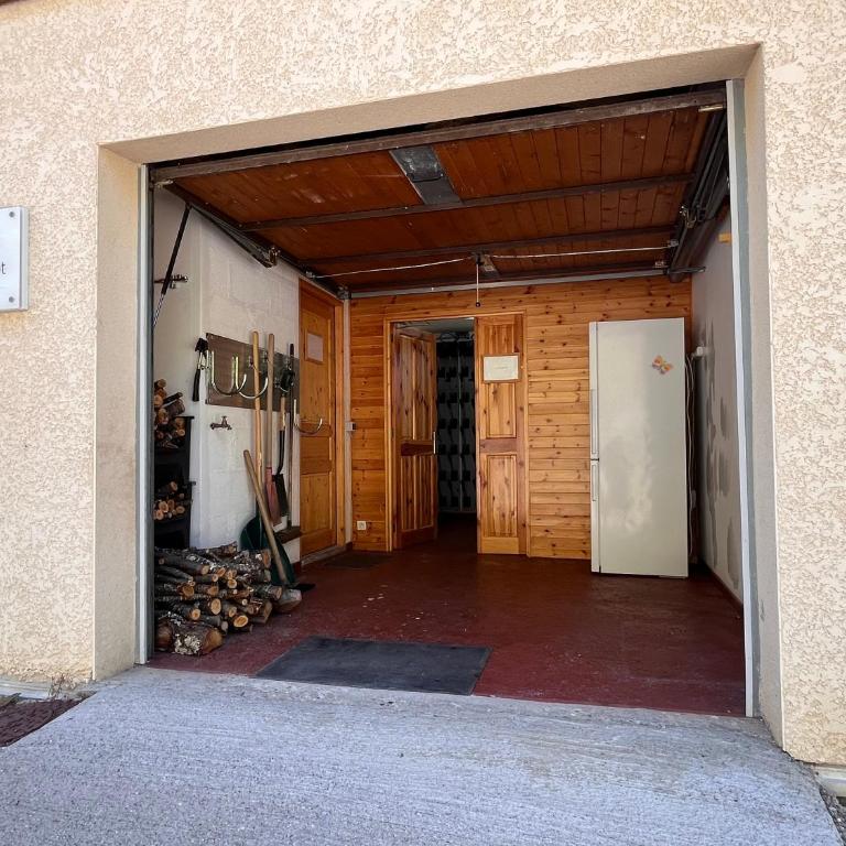 Chalet Le Sabot by OzAlpes - Sauna - 90m télécabine - parking privé - Maison de Vacances - 33