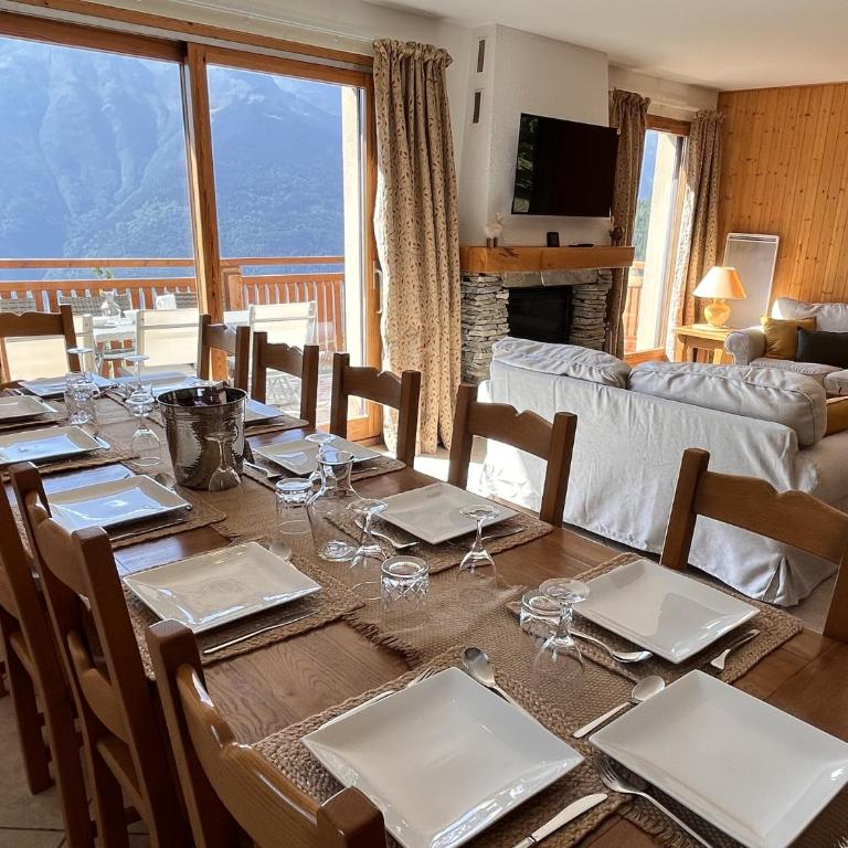 Chalet Le Sabot by OzAlpes - Sauna - 90m télécabine - parking privé - Maison de Vacances - 4