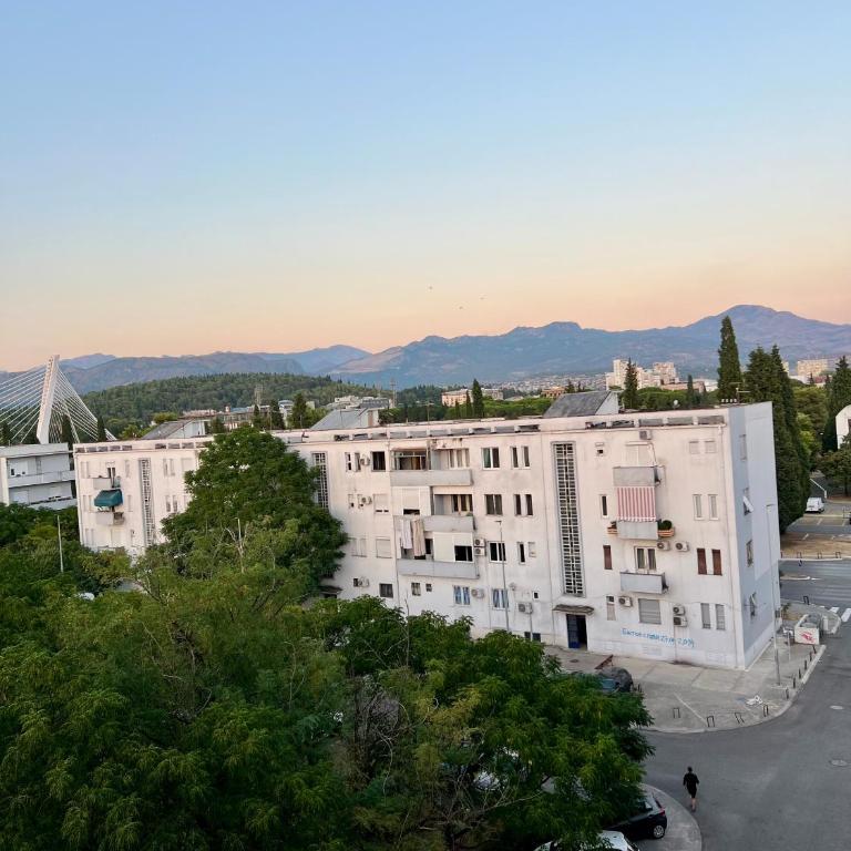 Cozy Modern Apartment Podgorica - Apartman sa 1 Spavaćom Sobom - 4