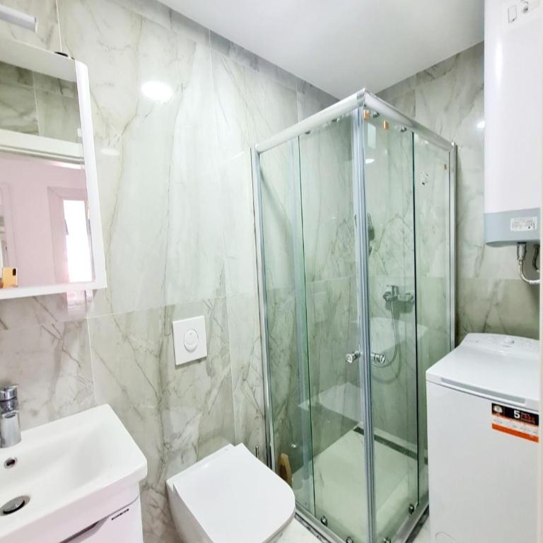 Helen Lux Apartments - One-Bedroom Apartment - 13