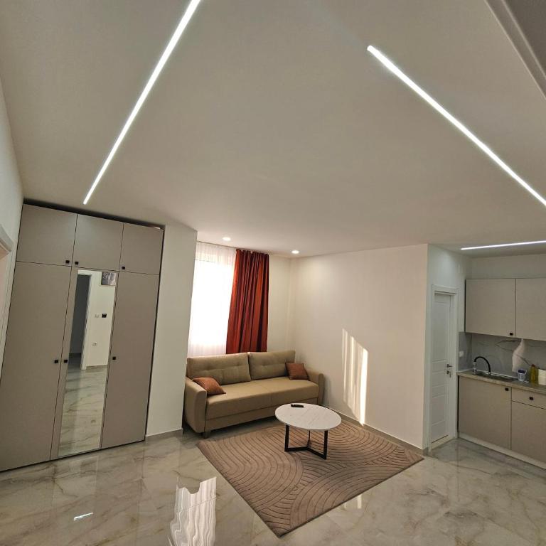 Diamonds Xh&A Apartments - One-Bedroom Apartment with Balcony - 12
