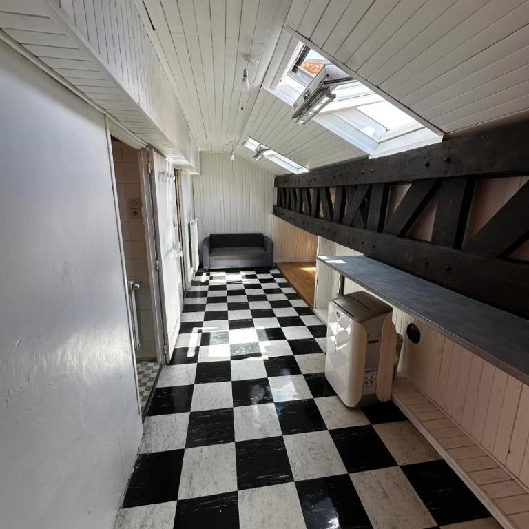 Studio central sur les Allées Paul Riquet Béziers - Appartement 1 Chambre - 1