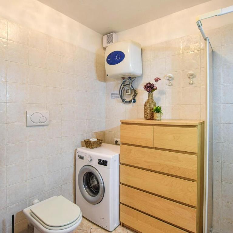 2 Bedroom Lovely Apartment In Ponte Di Legno - Appartamento con 2 Camere da Letto - 13